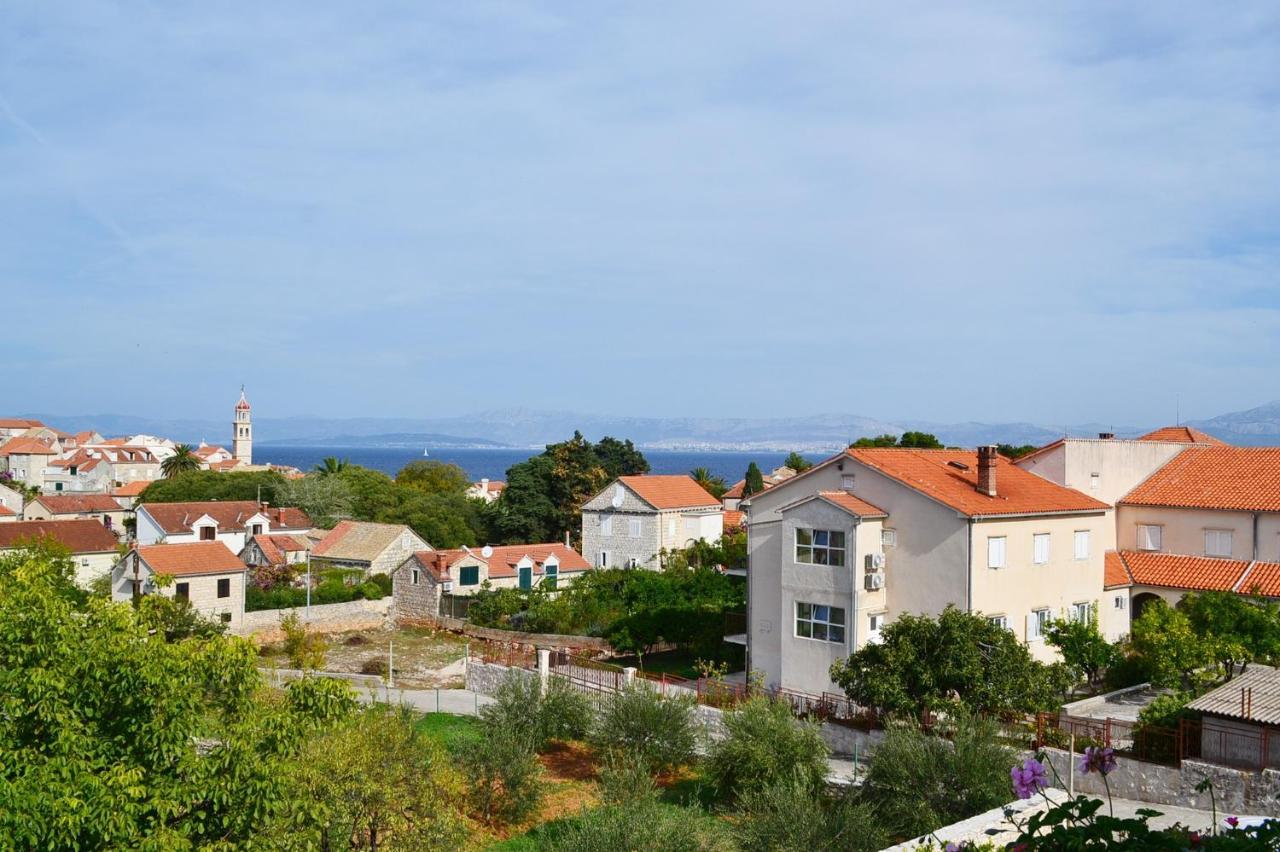 Apartments With A Parking Space Sutivan, Brac - 752 Eksteriør billede